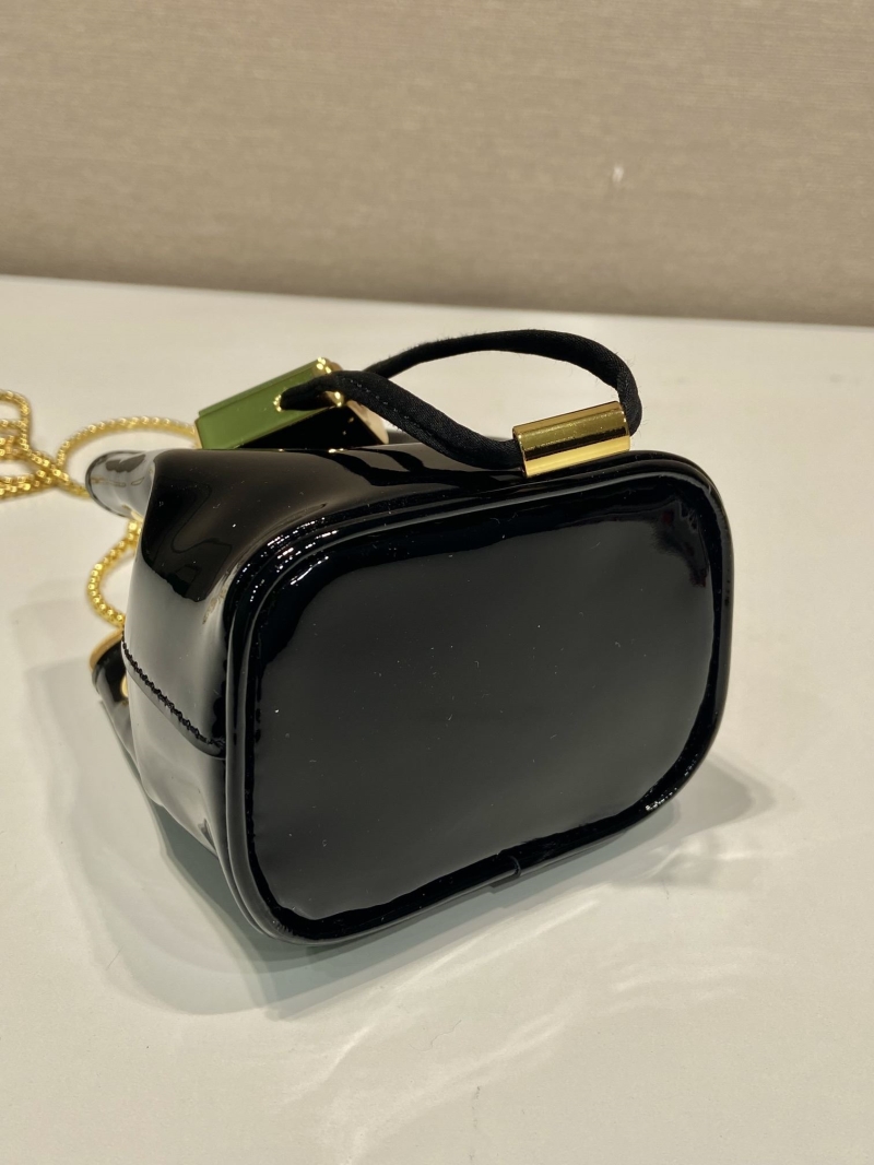 Pra*a bucket bags
